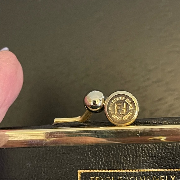 ❌SOLD❌ RARE Fendi Zucca Monogram Snap Close Coin Purse - Picture 4 of 9